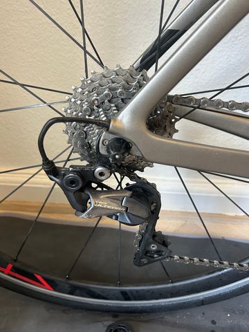 Used Trek Madone 9.5 2017 2017 Road & Gravel, Light Gray — image 3 of 8