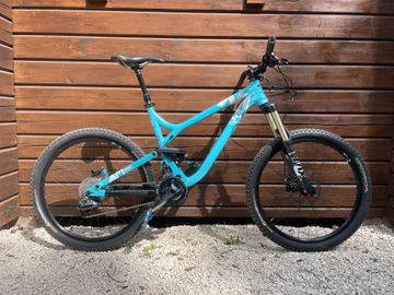Tweedehands Commencal META AM 2 2013 2013 MTB