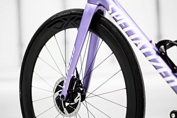 Used Specialized Tarmac SL8 Pro - SRAM Force eTAP AXS 2025 2025 Road & Gravel, Purple — image 10 of 10