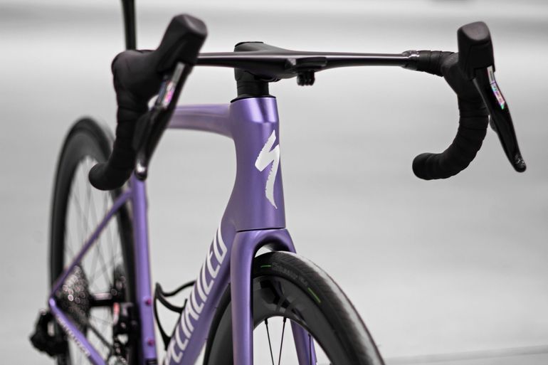 Used Specialized Tarmac SL8 Pro - SRAM Force eTAP AXS 2025 2025 Road & Gravel, Purple — image 3 of 10