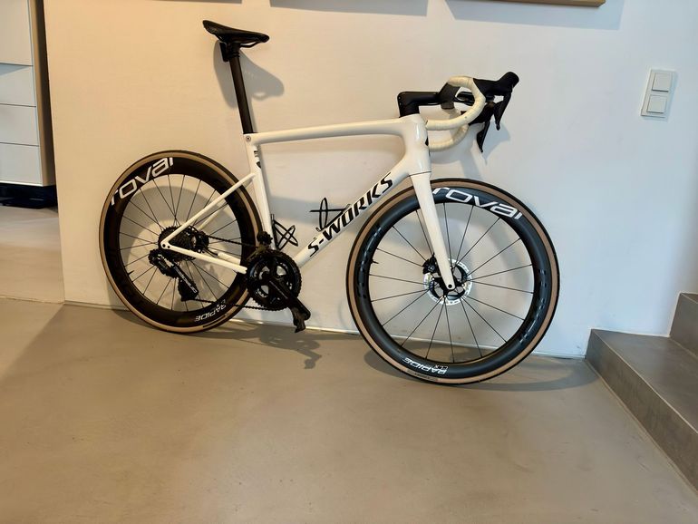 Used Specialized S-Works Tarmac SL8 - Shimano Dura-Ace Di2 2024 2024 Road & Gravel, White,  — image 1 of 3