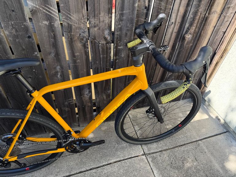 Used Orbea TERRA H40 2022 2022 Road & Gravel, Orange — image 11 of 14