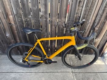Used Orbea TERRA H40 2022 2022 Road & Gravel, Orange — image 13 of 14