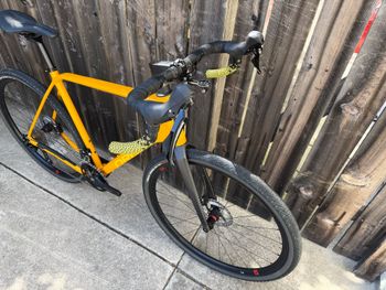 Used Orbea TERRA H40 2022 2022 Road & Gravel, Orange — image 9 of 14