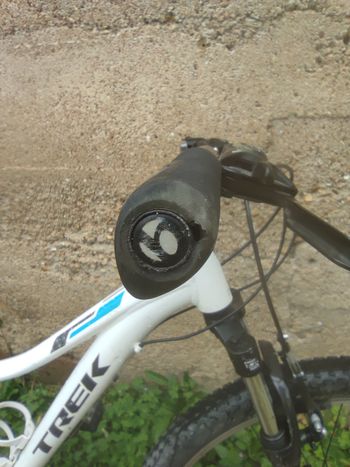 Used Trek Skye Women's 2017 2017 Mountainbike, White, 27.5, 29 — image 12 of 14