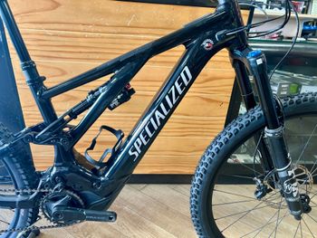 Used Specialized Turbo Levo 3 Comp Alloy 2023 2023 Mountainbike, Black, 29, 27.5 — image 3 of 9