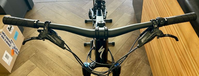 Used Specialized Turbo Levo 3 Comp Alloy 2023 2023 Mountainbike, Black, 29, 27.5 — image 7 of 9