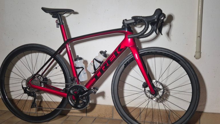Used Trek Domane SL 5 2021 2021 Road & Gravel, Red — image 1 of 12