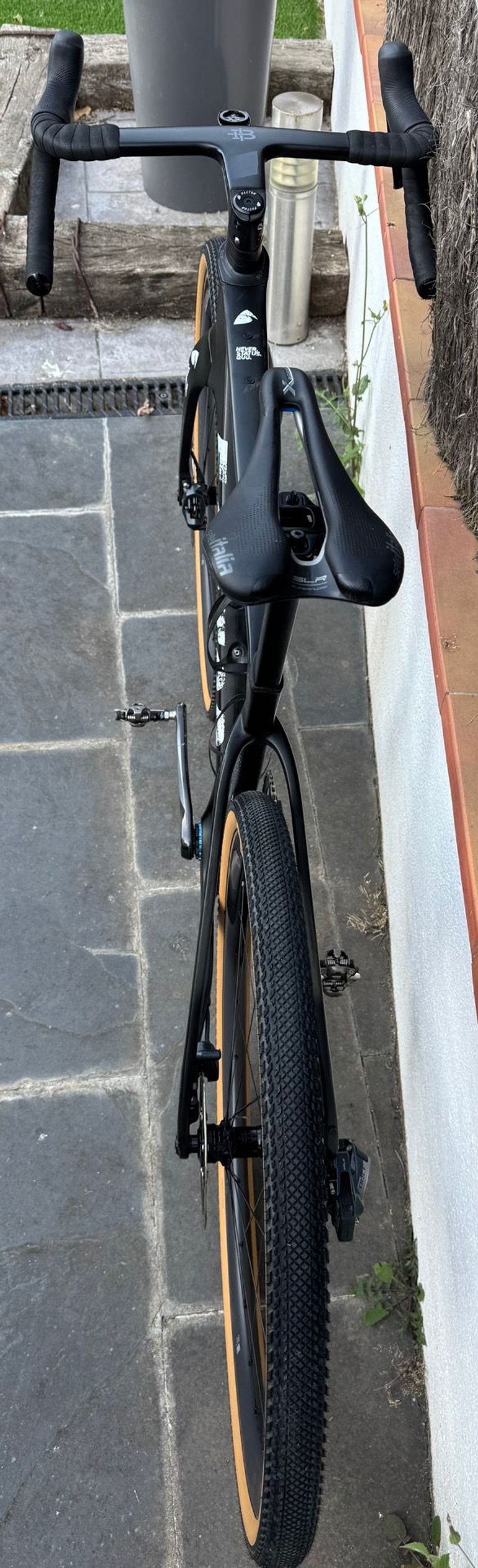 Tweedehands Factor Ostro Gravel SRAM Force eTap AXS w/ Power Meter 2023 2023 Road & Gravel, ,  — afbeelding 11 van 11