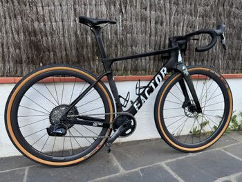 Tweedehands Factor Ostro Gravel SRAM Force eTap AXS w/ Power Meter 2023 2023 Road & Gravel, ,  — afbeelding 10 van 11