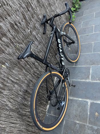 Tweedehands Factor Ostro Gravel SRAM Force eTap AXS w/ Power Meter 2023 2023 Road & Gravel, ,  — afbeelding 3 van 11