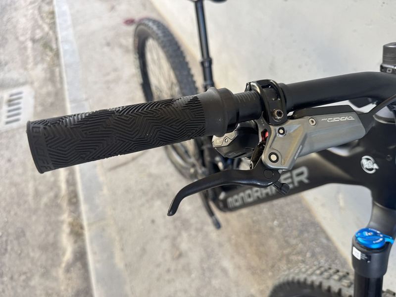 Used Mondraker SLY RR 2025 2025 Mountainbike, Black, 29 — image 9 of 15