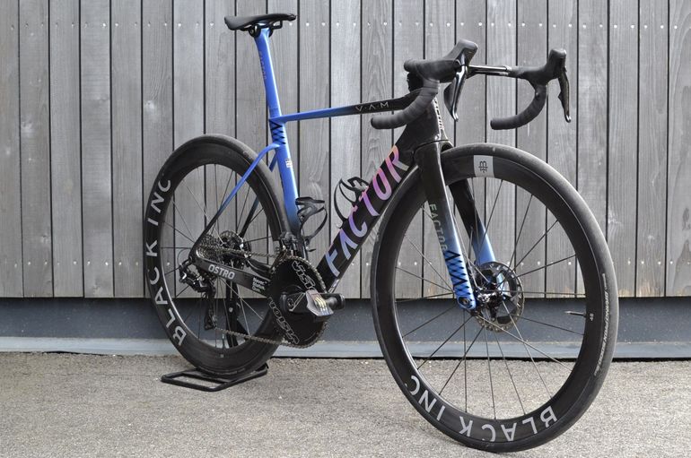 Factor Ostro VAM V2 Shimano Dura Ace Di2 2025 2025 Road & Gravel d'occasion — image 5 sur 5