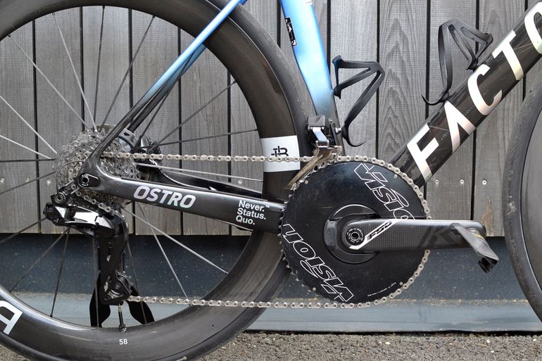 Factor Ostro VAM V2 Shimano Dura Ace Di2 2025 2025 Road & Gravel d'occasion — image 4 sur 5