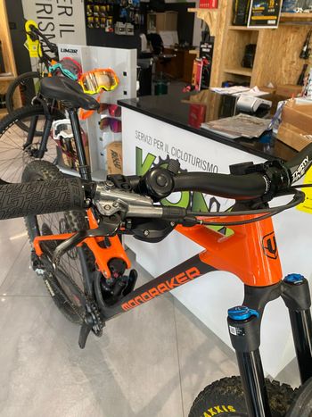 Używany Mondraker FOXY CARBON R 2023 2023 Mountainbike, ,  — zdjęcie 2 z 3