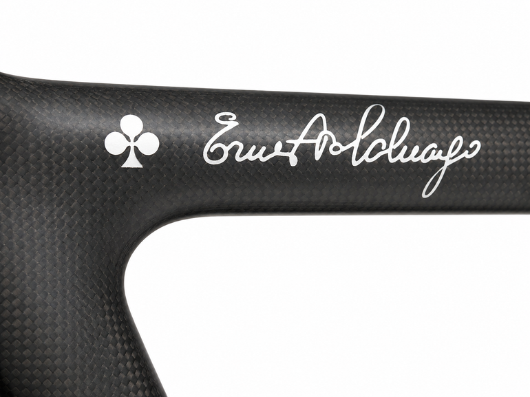 Colnago Ferrari Custom Campagnolo Record 2001 Road & Gravel de segunda mano, Rojo — imagen 3 de 4