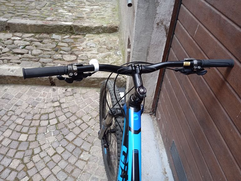 Used Giant Stance 27.5 2 2015 2015 Mountainbike, Blue, 27.5 — image 7 of 7