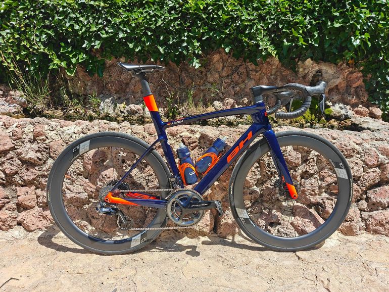 Used BH BH Custom Shimano Dura Ace Di2 2022 Road & Gravel, Blue,  — image 1 of 32