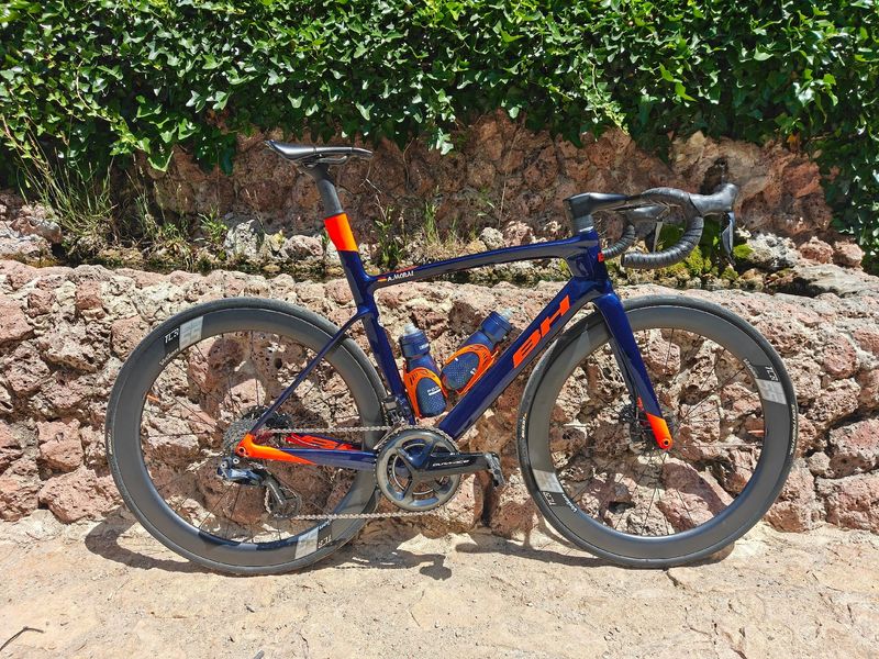 Used BH Custom Shimano Dura Ace Di2 2022 Road & Gravel