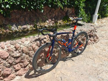 Used BH Custom Shimano Dura Ace Di2 2022 Road & Gravel, Blue — image 9 of 32