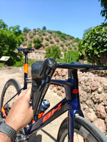 Used BH Custom Shimano Dura Ace Di2 2022 Road & Gravel, Blue — image 26 of 32