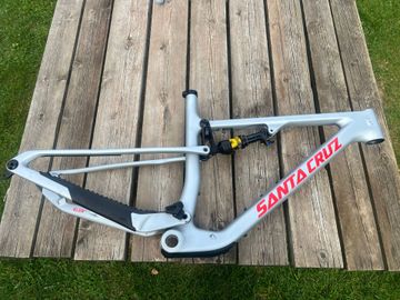 Käytetty Santa Cruz BLUR Frame / Carbon CC 2024 Frameset 2024 MTB