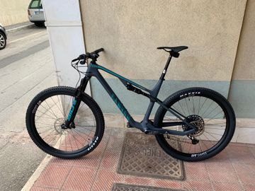 Brugt Canyon Lux Trail CF 8 2022 2022 Mountainbike — billede 2 af 3
