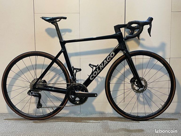 Colnago V4Rs Shimano Ultegra Di2 2025 2025 Road & Gravel d'occasion — image 1 sur 6