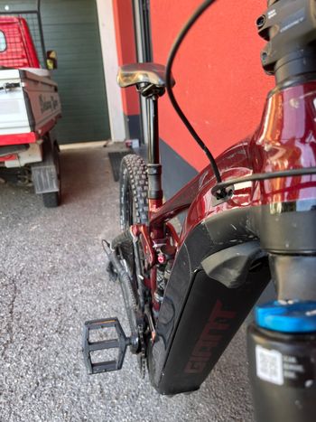 Used Giant Reign E+ 2 2024 2024 Mountainbike, Red, 29 — image 3 of 4