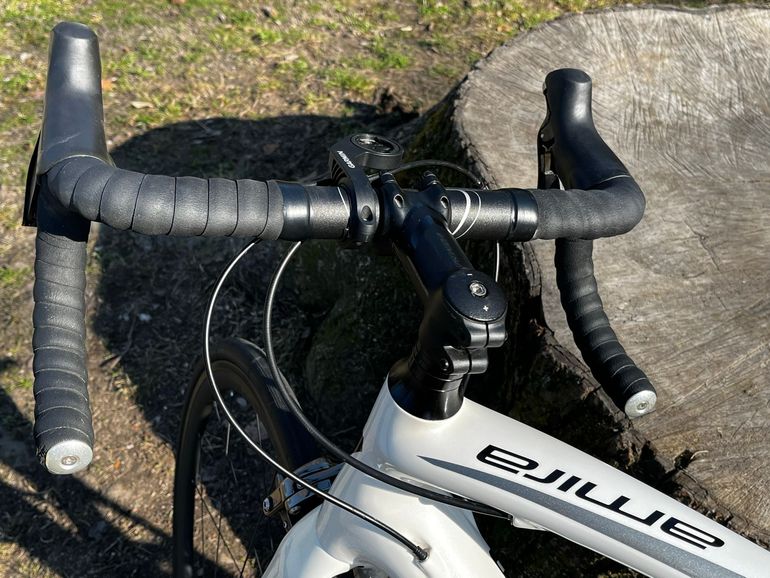 Gebrauchtes Specialized Amira SL4 Sport 2016 2016 Road & Gravel, Weiß — Bild 10 von 10