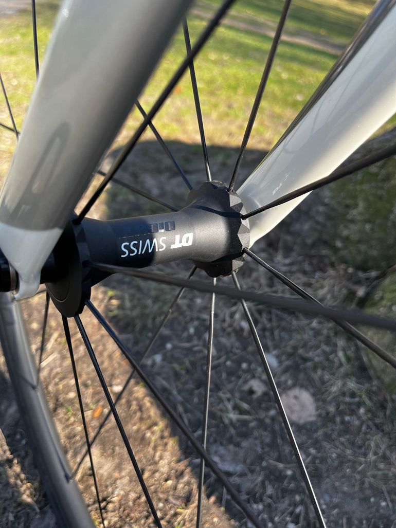 Gebrauchtes Specialized Amira SL4 Sport 2016 2016 Road & Gravel, Weiß — Bild 7 von 10