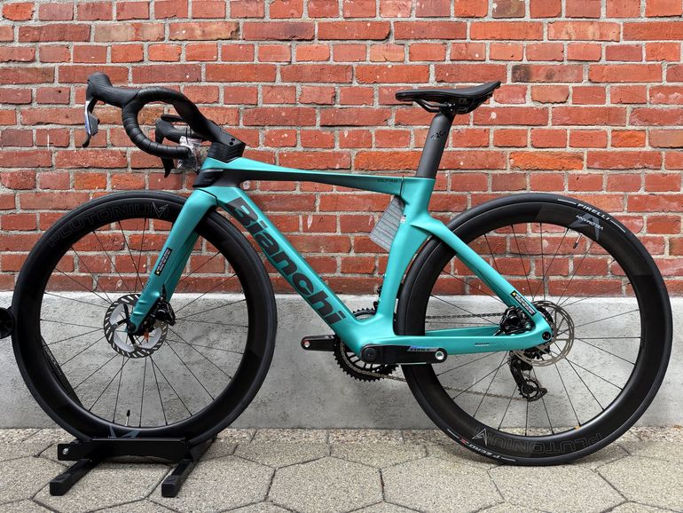 Used Bianchi Oltre SRAM Force eTap AXS 2026 Road & Gravel, Green — image 11 of 17