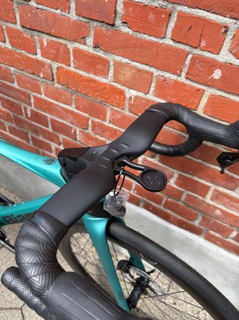 Used Bianchi Oltre SRAM Force eTap AXS 2026 Road & Gravel, Green — image 7 of 17
