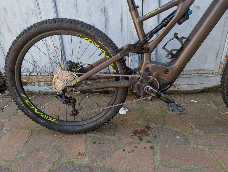 Used Specialized Turbo Kenevo Comp 2020 2020 Mountainbike, Green, 27.5 — image 4 of 8