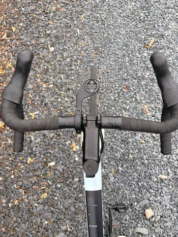 Used CUBE ATTAIN GTC RACE 2024 2024 Road & Gravel, White — image 2 of 7
