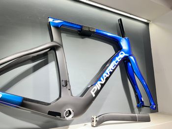 Used Pinarello Dogma F Luxtor Shiny Blue Size 54 Frameset Frameset 2026 Road & Gravel, Blue — image 2 of 15
