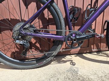 Bergamont Grandurance 8 2023 2023 Road & Gravel usato, Viola — immagine 2 di 8