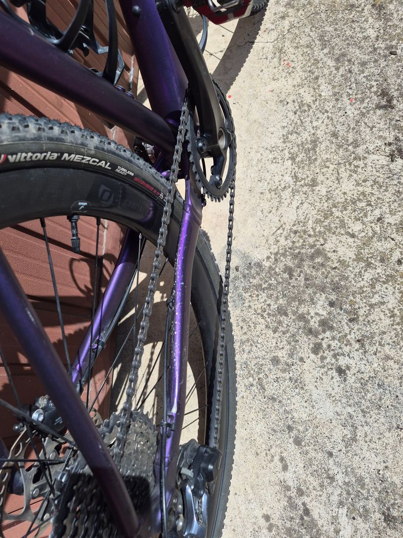 Bergamont Grandurance 8 2023 2023 Road & Gravel usato, Viola — immagine 8 di 8