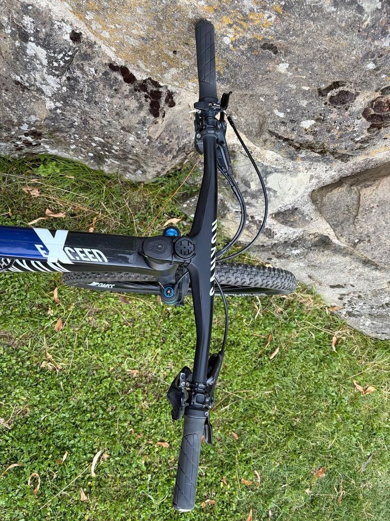 Used Canyon Exceed CF SLX 8 2021 2021 Mountainbike, Black — image 4 of 11