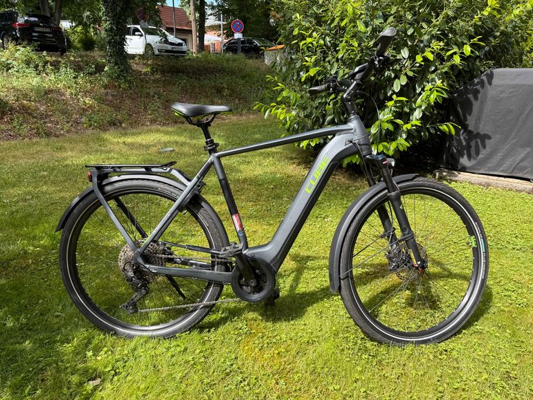 Použité Cube Touring Hybrid EXC 625 (Nur 1010km!) 2021 Urban — obrázek 2 z 10