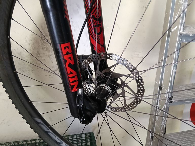 Used Specialized Stumpjumper Expert Carbon 29 2014 2014 Mountainbike, Red, 29 — image 10 of 13