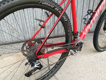 Used Specialized Stumpjumper Expert Carbon 29 2014 2014 Mountainbike, Red, 29 — image 6 of 13