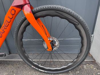 Used Pinarello GREVIL F9 - SHIMANO GRX Di2 2025 2025 Road & Gravel, Orange — image 3 of 7