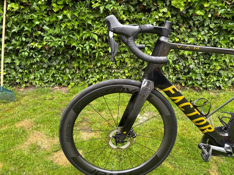 Factor OSTRO VAM - Shimano Ultegra 2023 2023 Road & Gravel d'occasion — image 8 sur 10