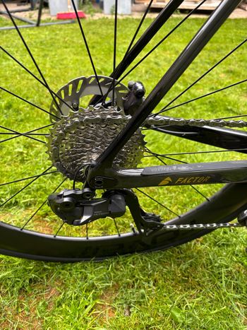 Factor OSTRO VAM - Shimano Ultegra 2023 2023 Road & Gravel d'occasion — image 10 sur 10