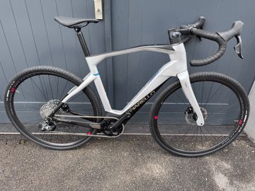 Pinarello NYTRO E5 GRAVEL - SRAM RIVAL AXS 2025 2025 Road & Gravel usato