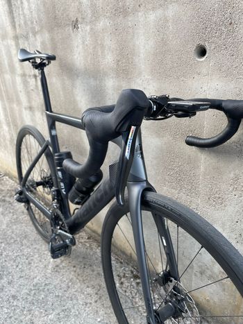 Tweedehands Bianchi Oltre Race 105 Di2 2025 2025 Road & Gravel — afbeelding 5 van 6