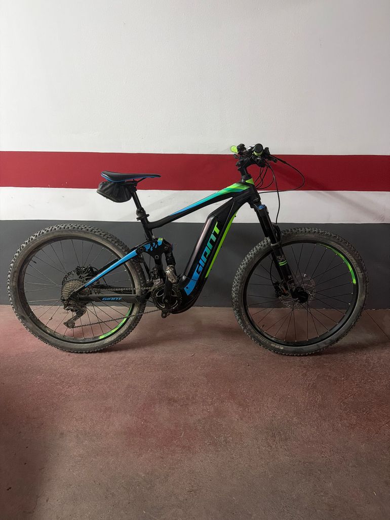 Used Giant Full-E+ 1 2017 2017 Mountainbike, Black, 27.5 — image 1 of 9