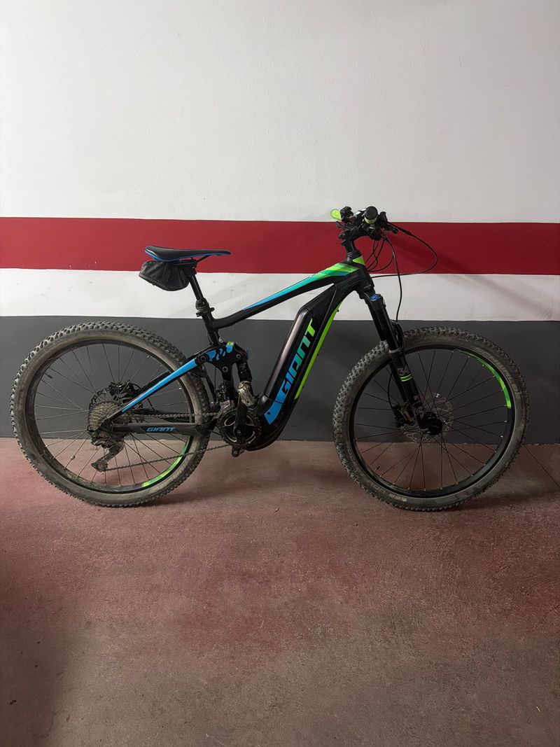 Tweedehands Giant Full-E+ 1 2017 2017 MTB