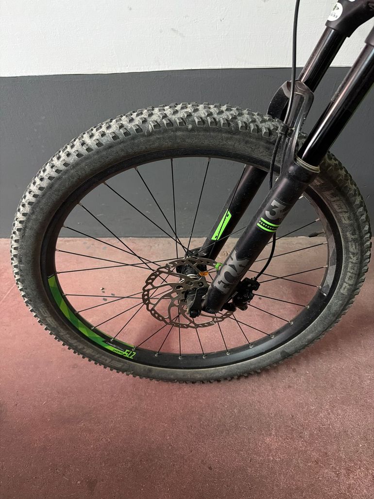 Used Giant Full-E+ 1 2017 2017 Mountainbike, Black, 27.5 — image 6 of 9